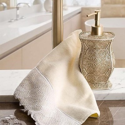 Beige Scroll Pattern Resin Bathroom Accessories Set