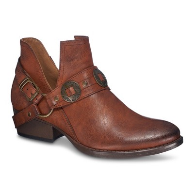 GC Shoes Elisa Studded Strap Accent Cut Out Stacked Heel Western Ankle Booties
