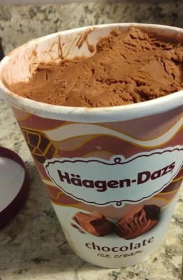 Haagen dazs store chocolate ice cream