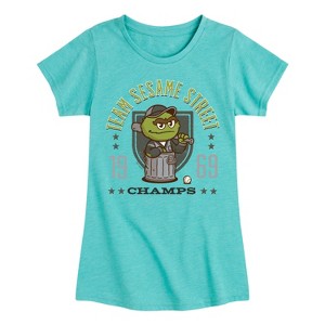 Girls' - Sesame Street - Oscar Team Fitted Short Sleeve Graphic T-Shirt - 1 of 4