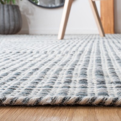 Gray and Ivory Hand-Tufted Wool Rectangular Rug 3' x 5'