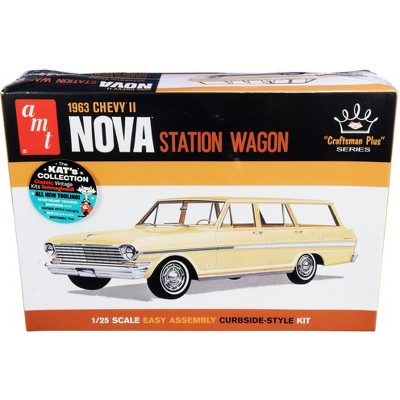 Skill 2 Model Kit 1963 Chevrolet II Nova Station Wagon "Craftsman Plus Series" 1/25 Scale Model by AMT