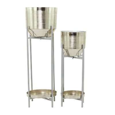 Olivia & May 2pc Modern Metal Planter Pots