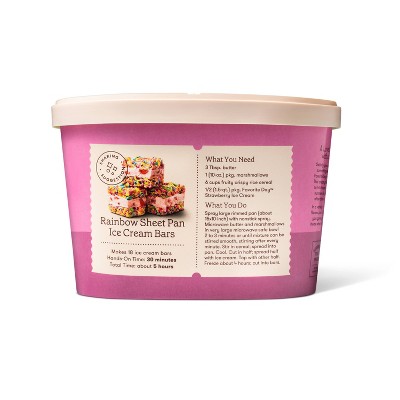 Strawberry Ice Cream - 1.5qt - Favorite Day™