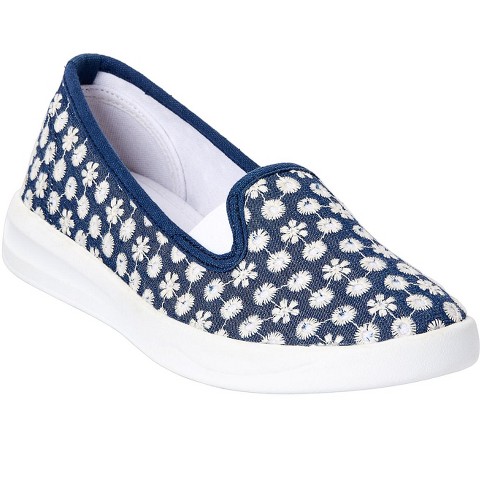 Женские кроссовки Comfortview The Dottie Cotton Canvas Slip On Sneaker - 10 1/2 WW, Denim Eyelet (Wide Widths Available)