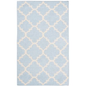 Dhurries DHU554 Hand Woven Flat Weave Indoor Rugs - Safavieh - 1 of 4