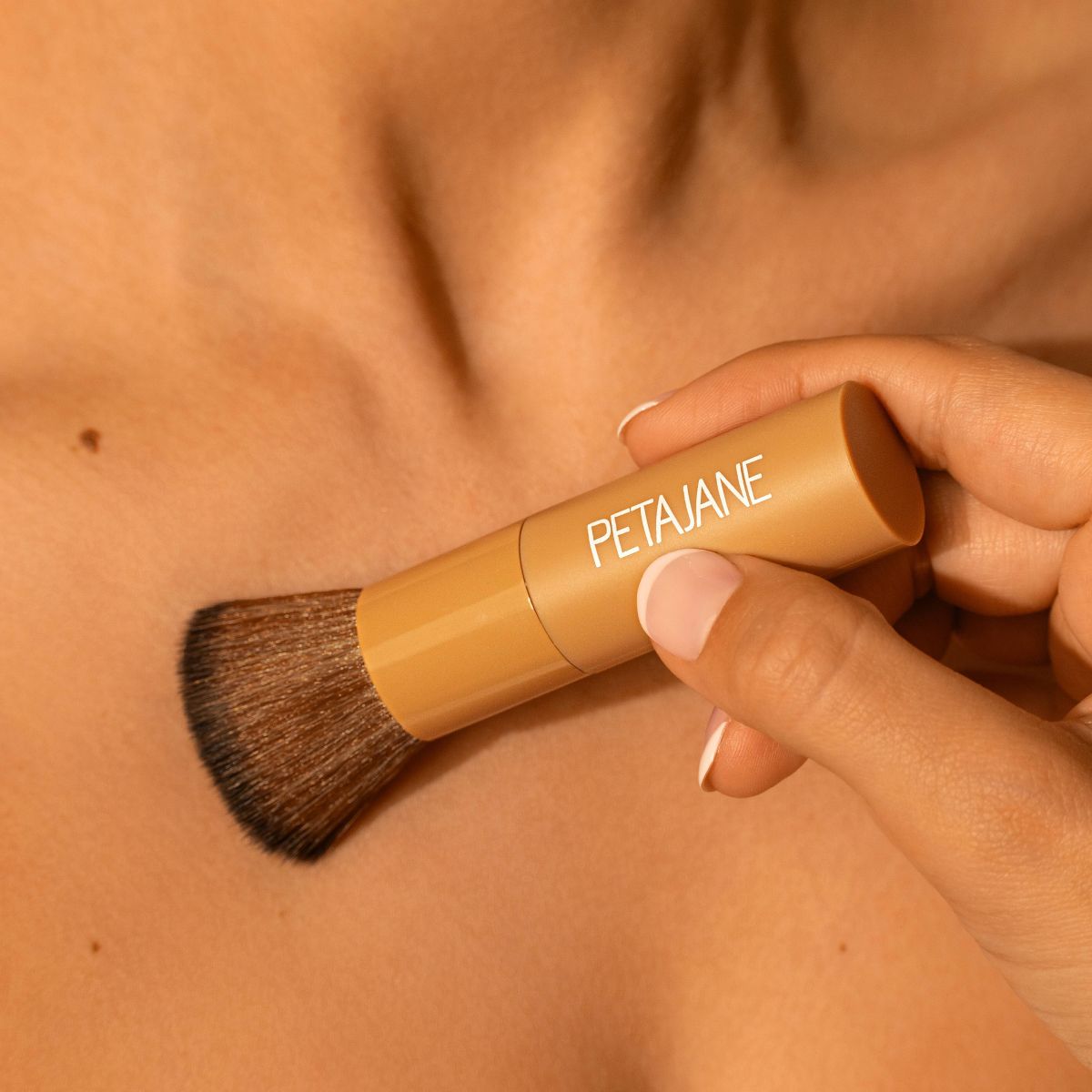 Peta Jane Beauty Self Tan Face Blending Brush - Beauty Studio - thumbnail 3