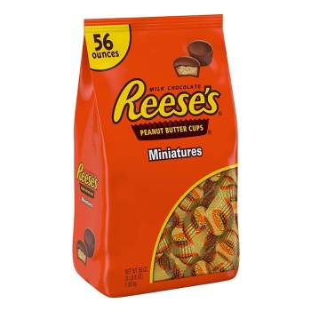 Reese's Milk Chocolate Peanut Butter Snack Size Cups Candy, Bag 33