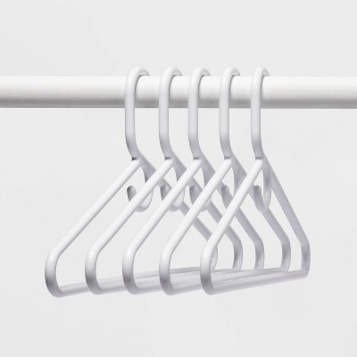 18pk Plastic Hangers White - Room Essentials™