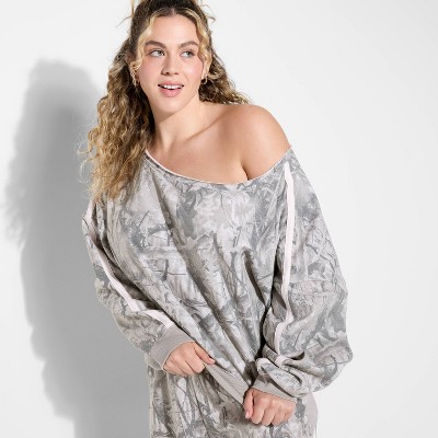 Women's Off the Shoulder Graphic Sweatshirt - Camo