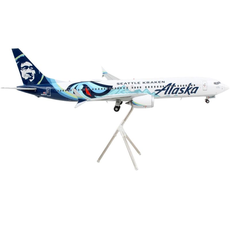 Boeing 737 MAX 9 Commercial Aircraft "Alaska Airlines" White with Blue Tail 1/200 Diecast Model Airplane by GeminiJets, 2 of 4