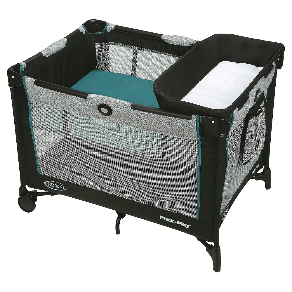 Graco Pack 'n Play Playard with Reversible Seat & Changer