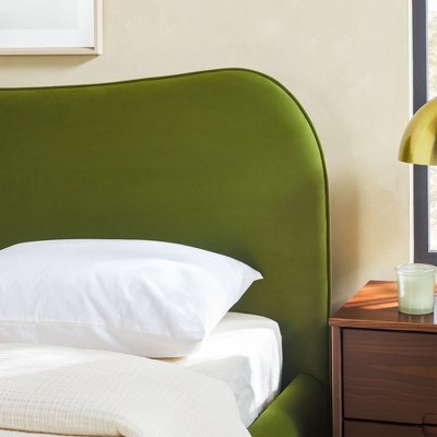 Walker Edison Chantelle Upholstered Bed - Thumbnail 4