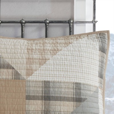 Cabin Charm Tan Full/Queen Cotton Quilt Set with Geometric Patterns