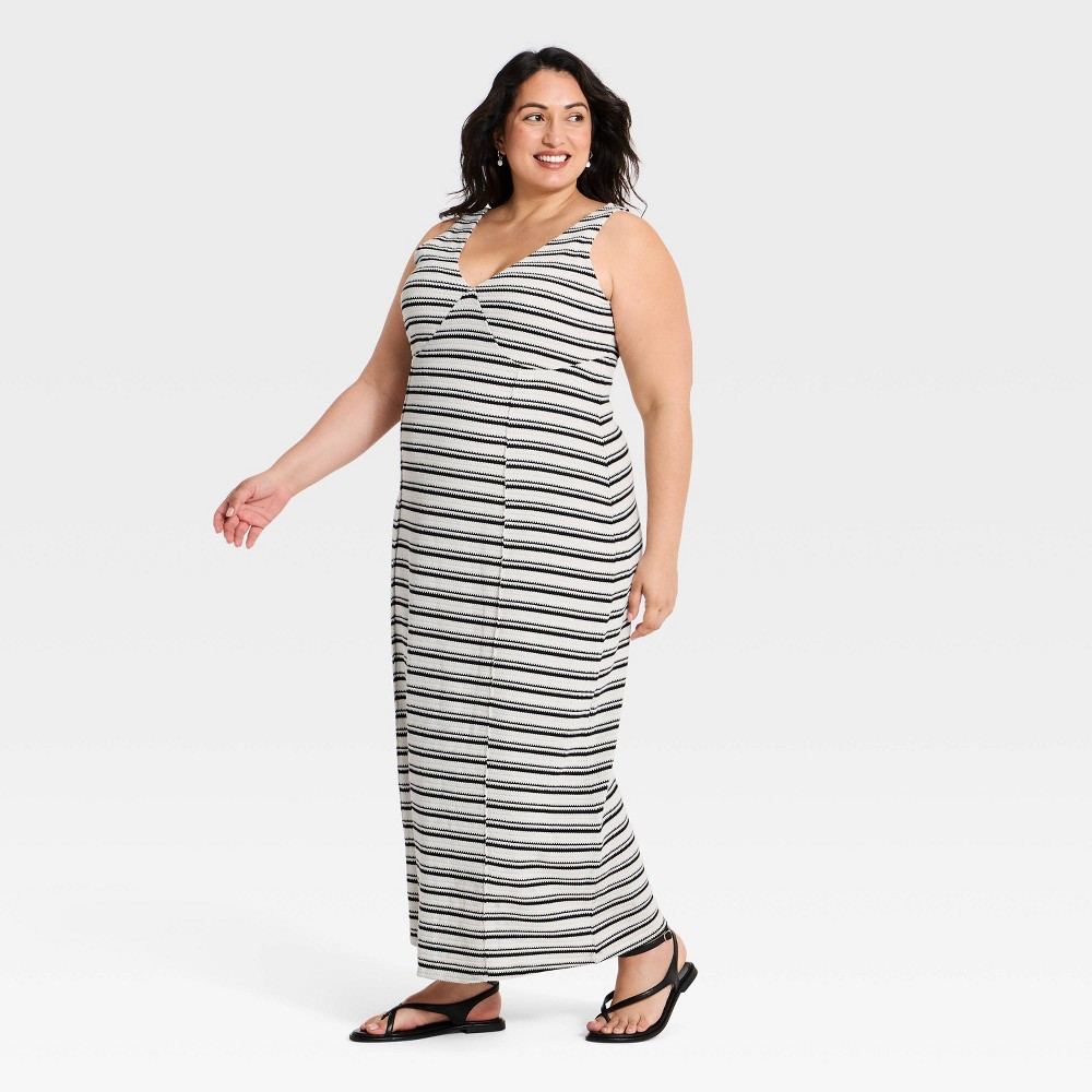 Women's Knit Maxi Dress - Universal Thread™ Cream Striped XXL