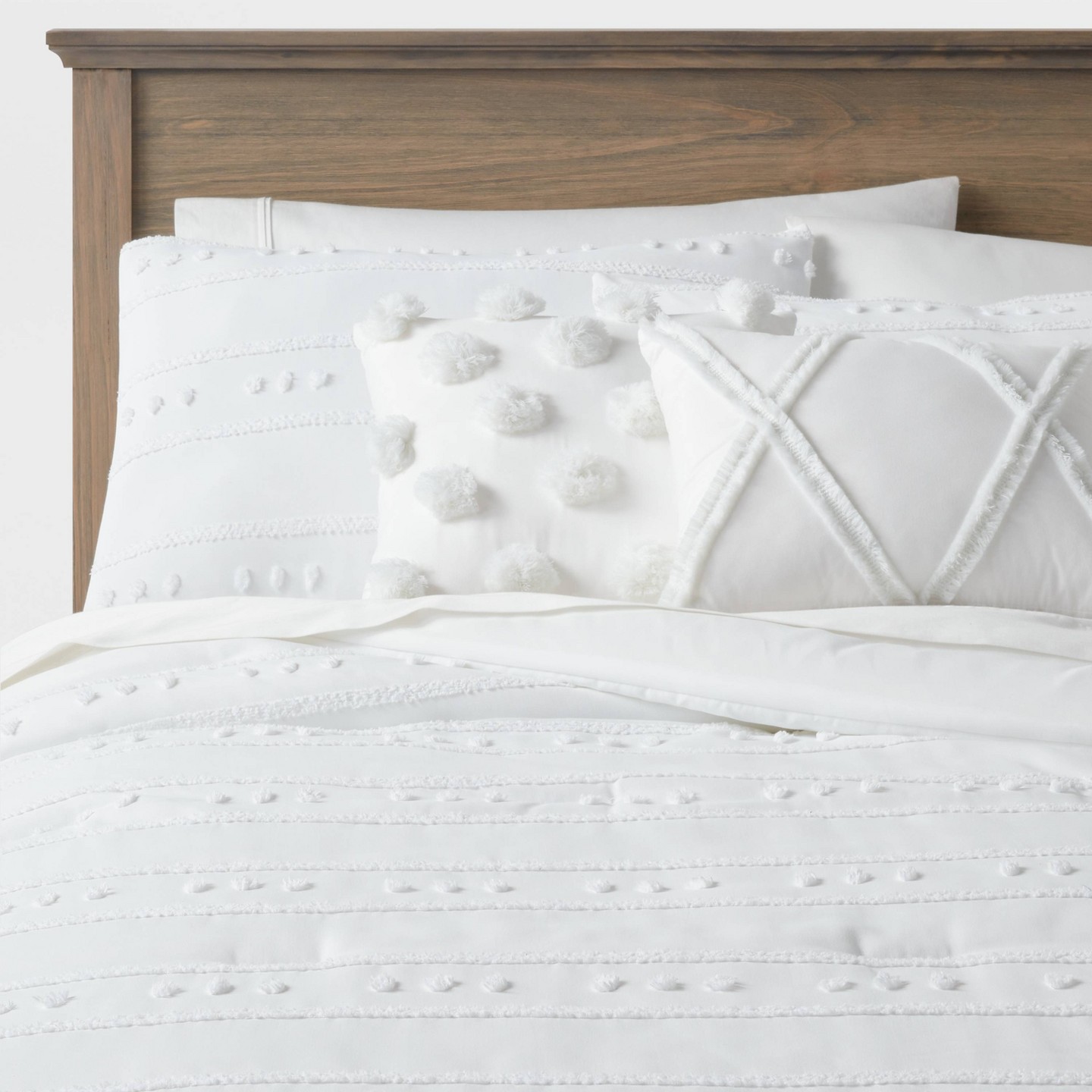 Постельное бельё Threshold 5pc Full/Queen Clipped Stripe Poms Comforter Bedding Set White, цвет: Полосатый — фото 2
