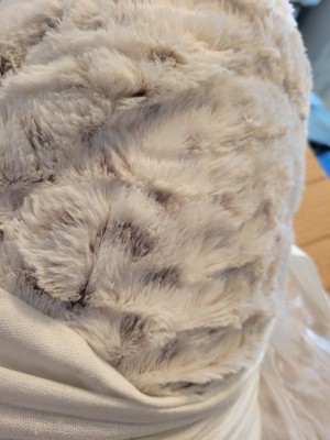 Plush Faux Fur Throw Blanket, Soft Tan, Taupe Toned Tibetan Fox Bedspr – Fur  Accents