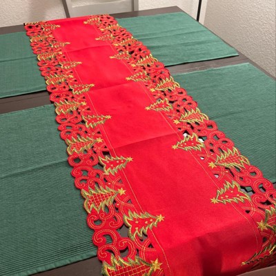 Saro Lifestyle Nostalgic Holiday Christmas Tree Table Runner, Red