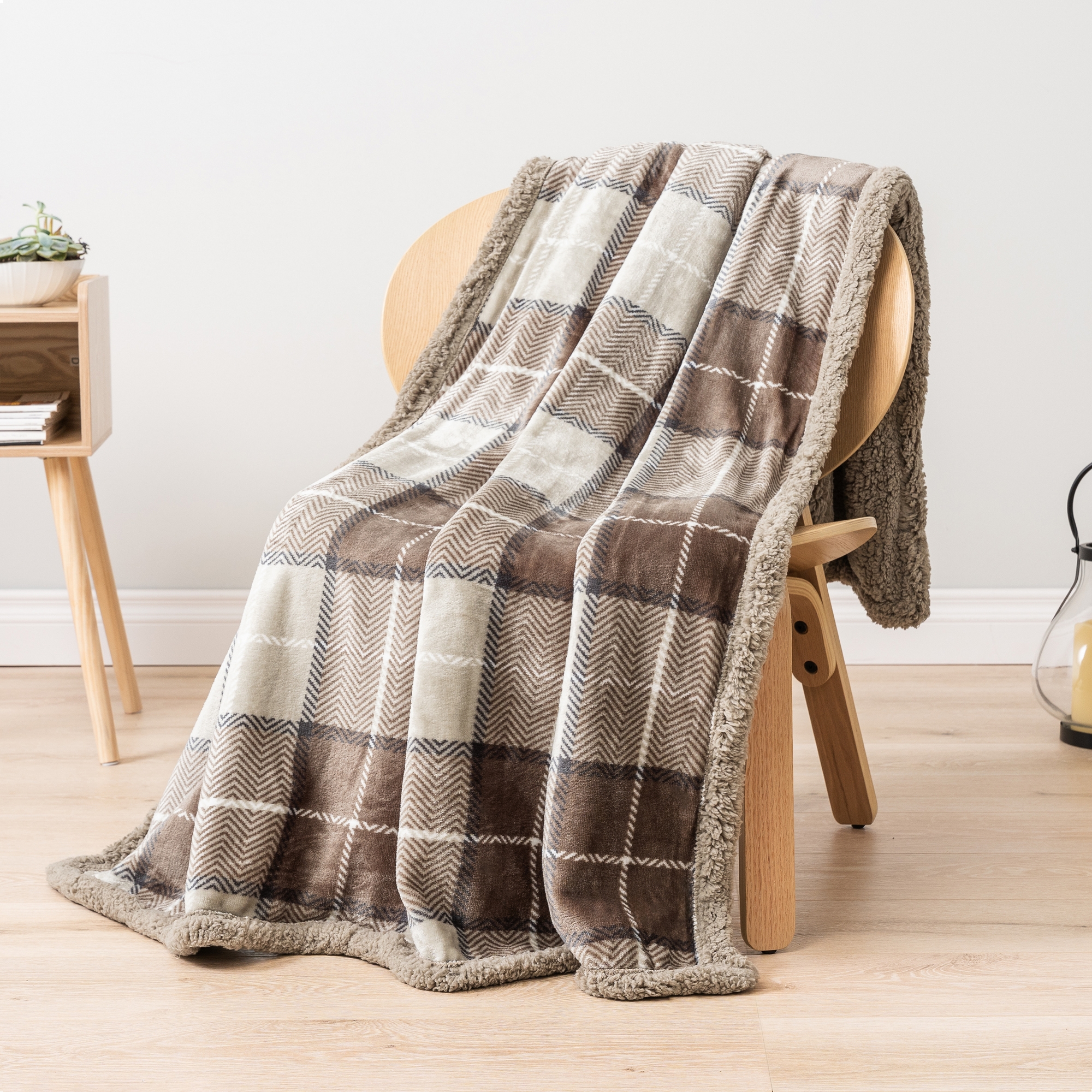 PAVILIA Fleece Plush Microfiber Throw Blanket for Couch, Sofa and Bed, Reversible, Plaid Taupe/Throw - 50x60