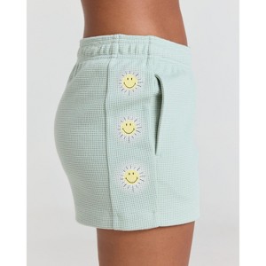 Samii Ryan | Smiley® Perspective Thermal Shorts, Medium, 3 - 1 of 4