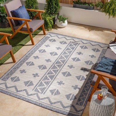 Hauteloom Mangoso Gray Area Rug