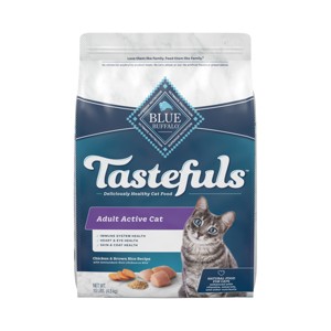 Blue Buffalo Tastefuls Active Natural Adult Dry Cat Food with Chicken - 1 of 4