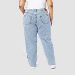 DENIZEN® from Levi's® Women's Mid-Rise 90's Loose Straight Jeans