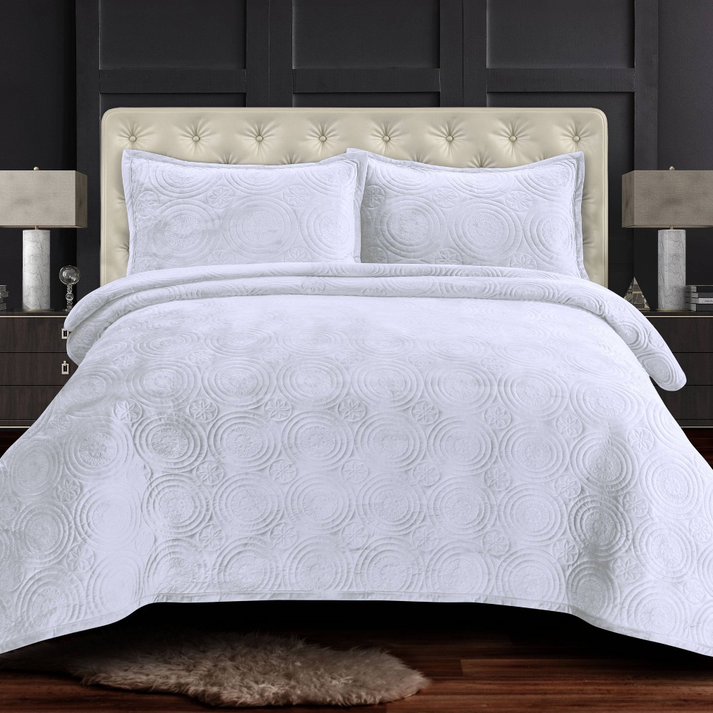 Photos - Bed Linen Tribeca Living Queen Capri Medallion Velvet Oversized Quilt Bedding Set Wh