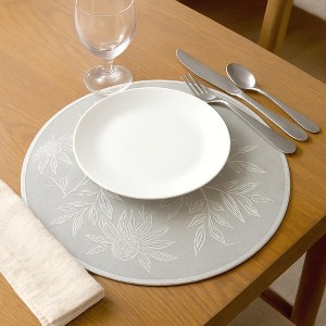 Home Mart Goods Silver Grey Floral Easy-to-Clean Round Vinyl Placemat - Set of 4 - 1 of 4