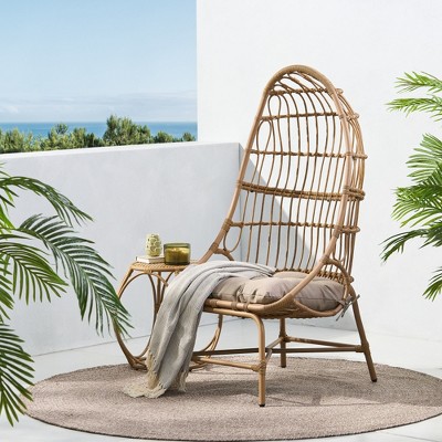 SKRAN Outdoor Wicker Egg Chair with Ottoman, Indoor Patio Basket Lounge Chair with Footrest, All-Weather Rattan Egg-Shaped Chair, Light Brown