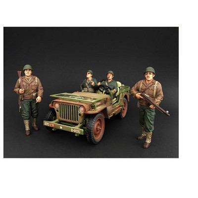 US Army WWII 4 Piece Figure Set For 1:18 Scale Models by American Diorama