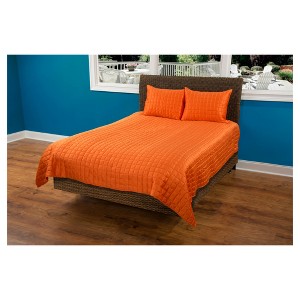 Orange Geometrical Poly Satin Maddux Place Quilt Set (Queen) - Rizzy Home