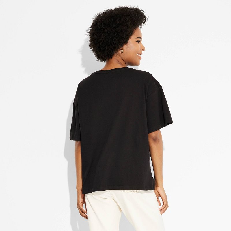 Women's Whitney Houston Oversized Short Sleeve Graphic T-Shirt - Black, 2 of 4