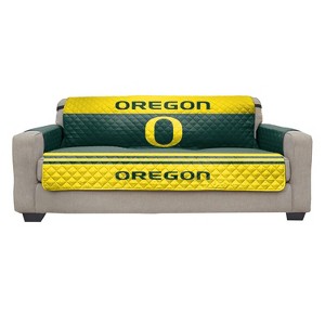 NCAA Oregon Ducks Sofa Furniture Protector - 1 of 1