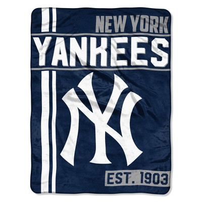 MLB New York Yankees Micro Fleece Throw Blanket