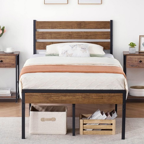 Queen Size Platform Metal Bed Frame with Wooden Headboard and Footboard,  Rustic Country Style Mattress Foundation, Brown