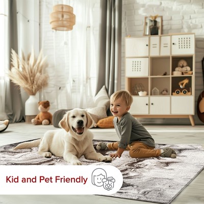 Modern Abstract Elegance 4' x 6' Gray Synthetic Area Rug