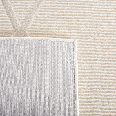 Ivory Diamond Pattern 8' x 10' Synthetic Area Rug