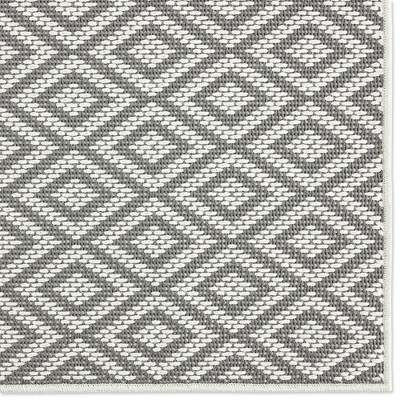 Gray and Cream 5'3" x 7'3" Synthetic Diamond Pattern Indoor/Outdoor Rug