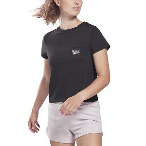 Reebok Womens Small Logo Pocket Basic T-Shirt - 1 of 1