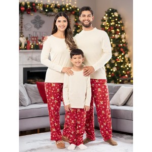 Fruit of the Loom Christmas Holiday Family Matching Pajama Sleep Sets, Sizes XS-3XL - 1 of 4
