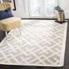 Dhurries DHU552 Hand Woven Flat Weave Indoor Rugs - Safavieh - 2 of 4