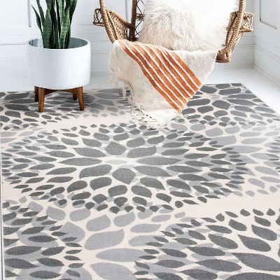 Gray Floral Synthetic 5' x 7' Easy Care Area Rug