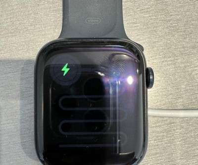 Apple Watch Series 8 (45mm) in Midnight Alum -- Midnight Band - M