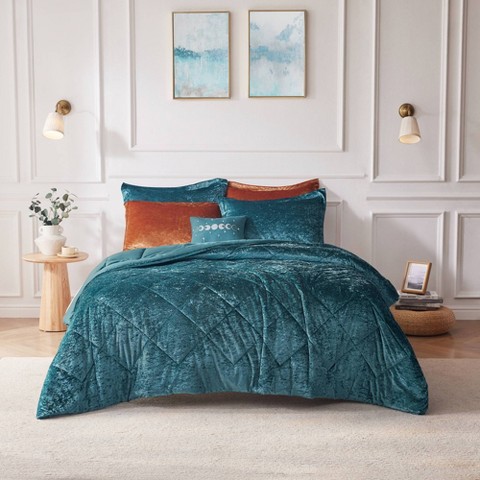 Intelligent Design 4pc Full/Queen Alyssa Velvet Quilted Diamond Ultra Soft Comforter Set Teal: Luxury Glam Bedding, Hypoallergenic, OEKO-TEX Certified