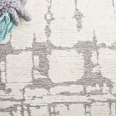 Martha Stewart Hand-Tufted Light Grey Wool Rectangular Rug