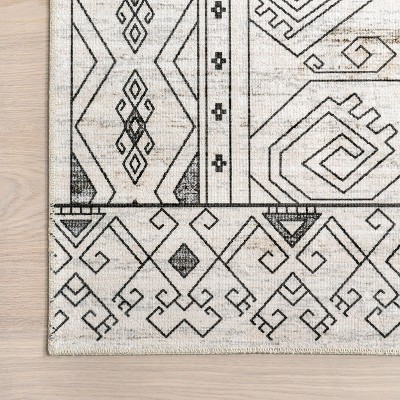 Light Gray Geometric Machine Washable Synthetic Area Rug, 5' x 8'