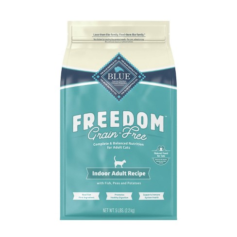 Blue Buffalo Freedom Grain Free Indoor with Fish, Peas & Potatoes Adult Premium Dry Cat Food - image 1 of 4