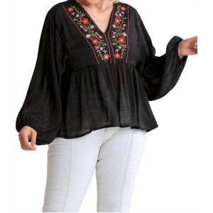Women's Floral Embroidered Top - PLUS - umgee - 1 of 4