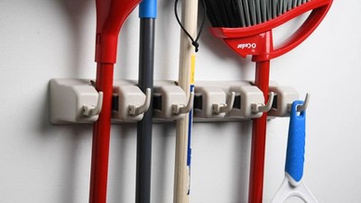 Broom and Mop Holder Rack - Thumbnail 5